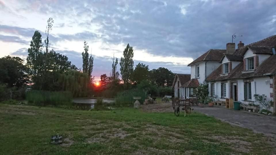 Saint-Martin-des-Champs  Chambre A La Ferme מראה חיצוני תמונה